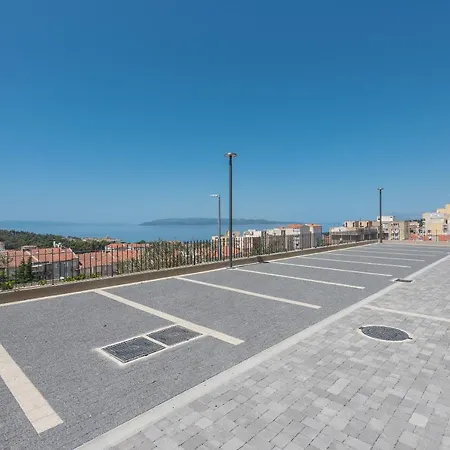 Luxury La Mar Sea&city View Apartment