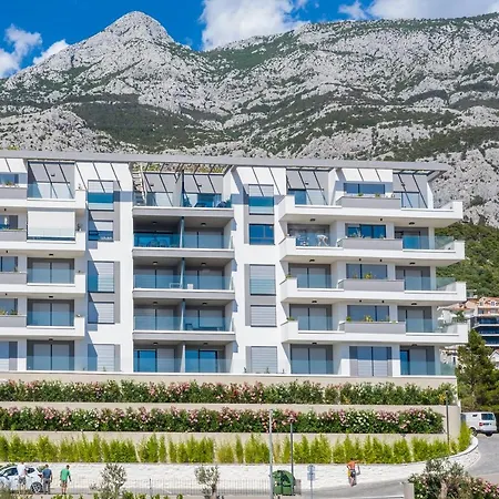 Luxury La Mar Sea&city View ماكارسكا